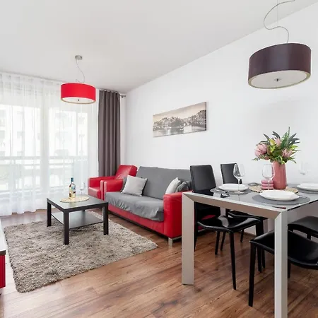 Bajeczna By Renters Hotel *