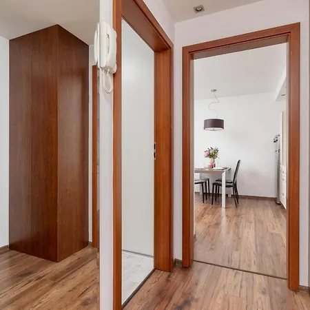 Bajeczna By Renters Hotel