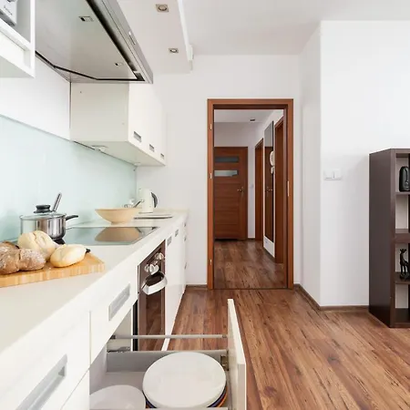 Bajeczna By Renters Hotel